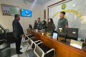 Morning Briefing Petugas PTSP, Selasa 14 April 2026 Arahan Panitera Pengadilan Agama Sidikalang